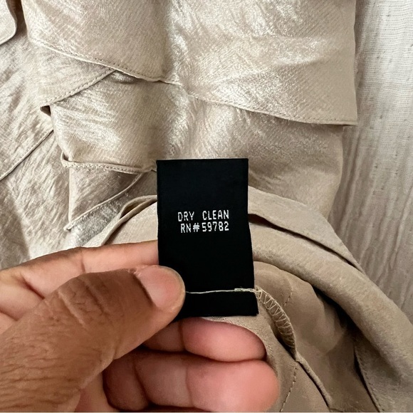 Adrianna Papell Neutral Champagne Tiered V Neck Cocktail Dress Size 4P - Picture 4 of 6